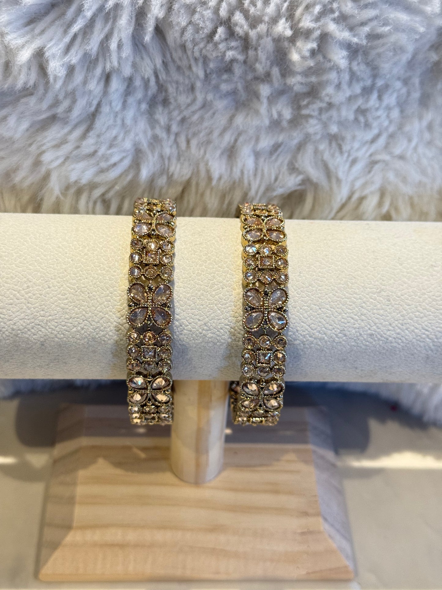 Jasreet Bangles